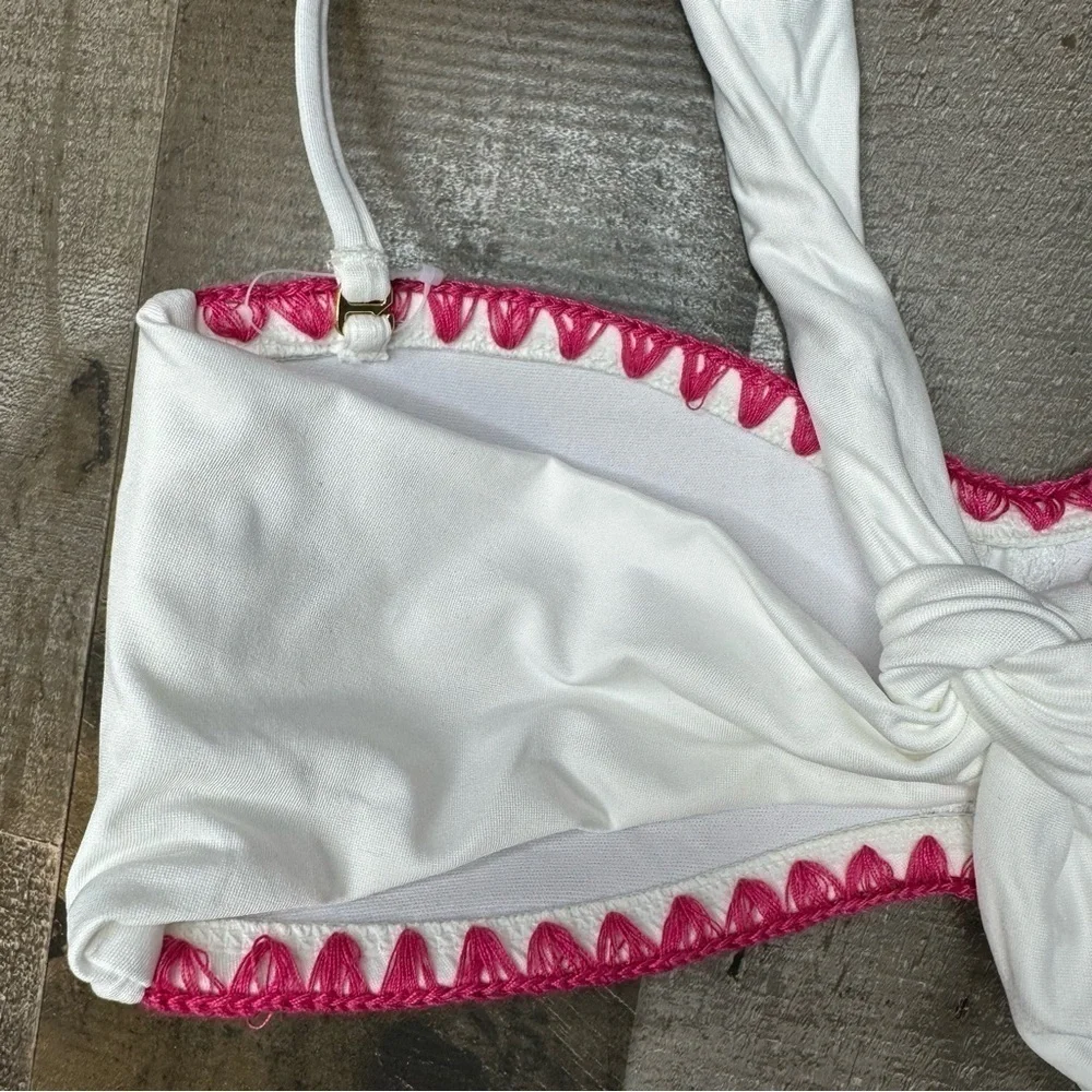 NWOT Bar III Embroidered Bandeau Bikini Top Small